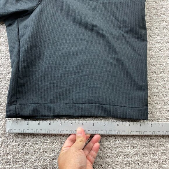 Nike Golf Shorts Size 34 Medium M Black Golfing Golfer Activewear Sports Casual - Picture 13 of 13